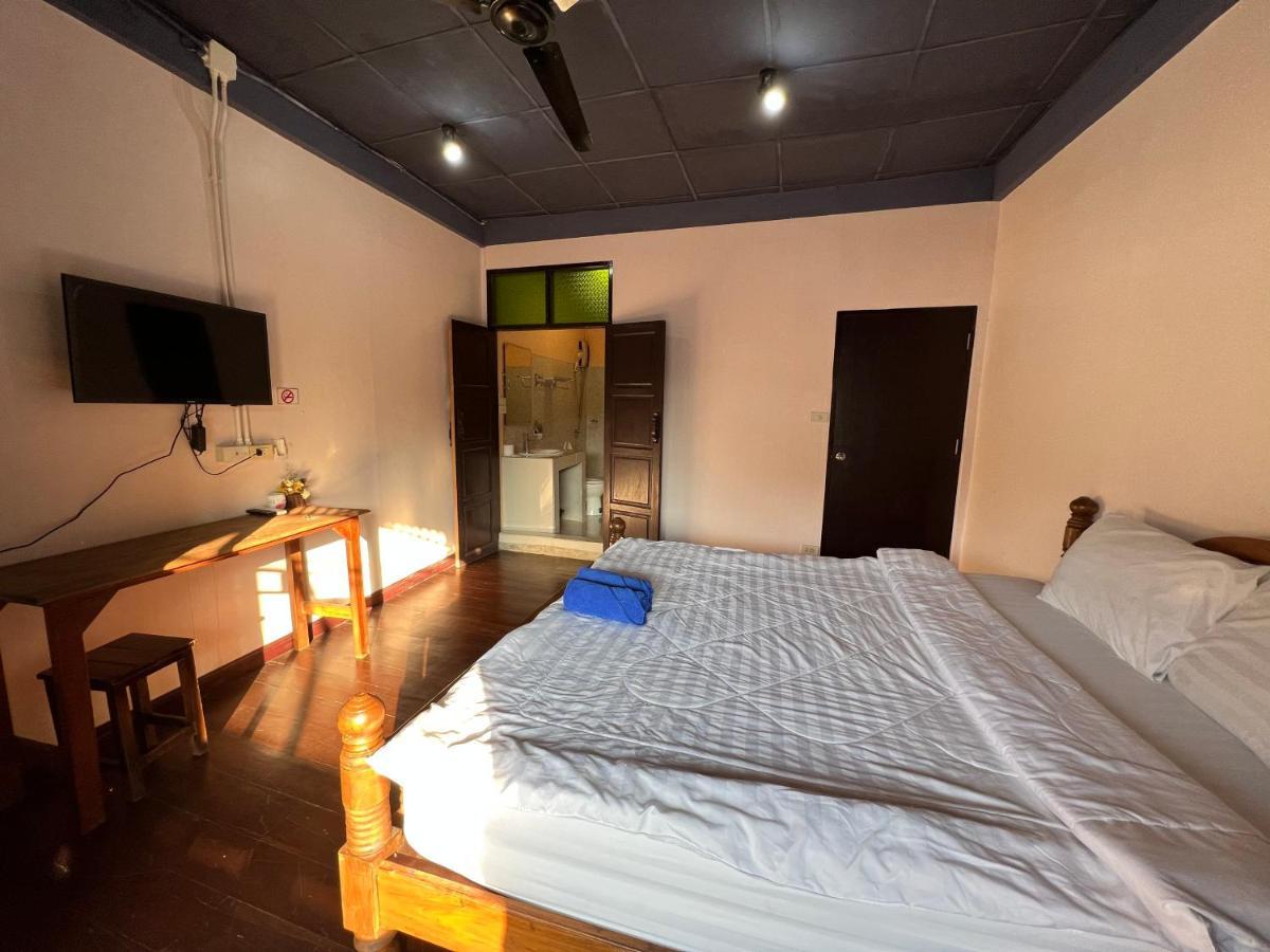 Madera House Chiang Mai Otel Dış mekan fotoğraf
