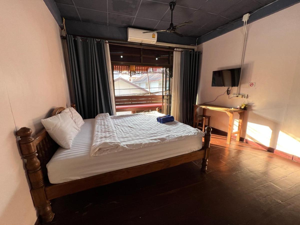 Madera House Chiang Mai Otel Dış mekan fotoğraf